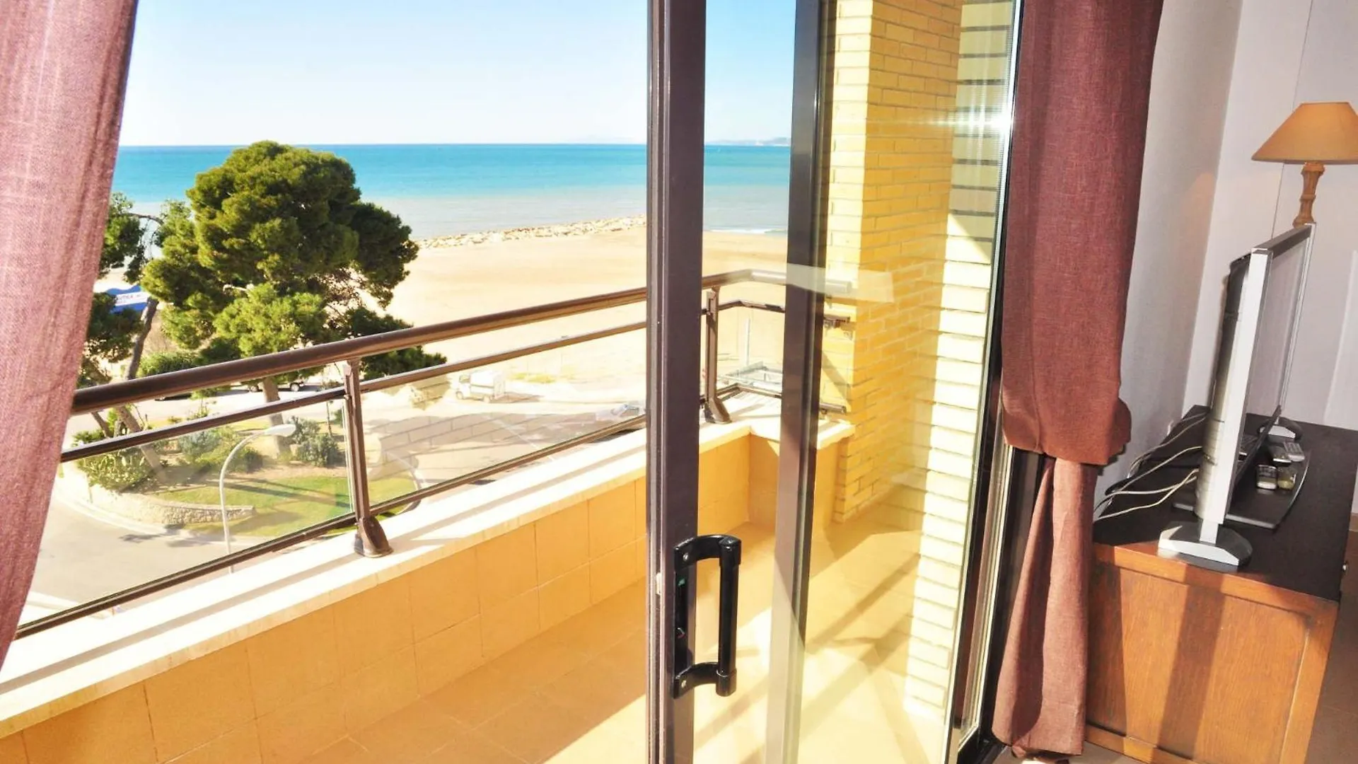 La Salle Litoral - Only Families Cambrils Spain