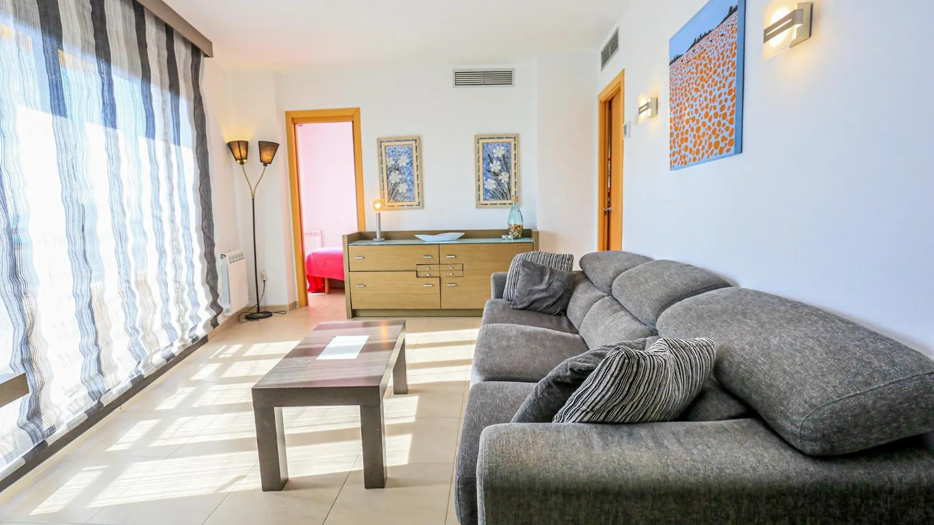 Apartment La Salle Litoral - Only Families Cambrils Spain